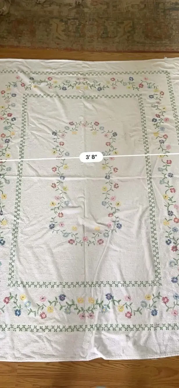 Vintage Floral Print Rectangular Tablecloth with Cross-Stitch Design